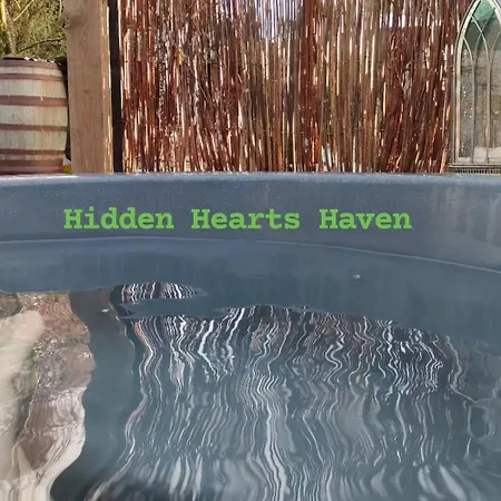 Hidden Hearts Haven Apartment